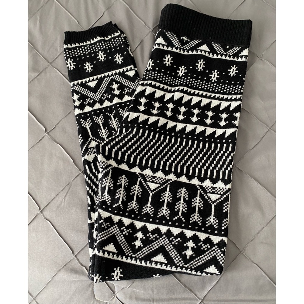 SO Black and White Fair Isle Leggings